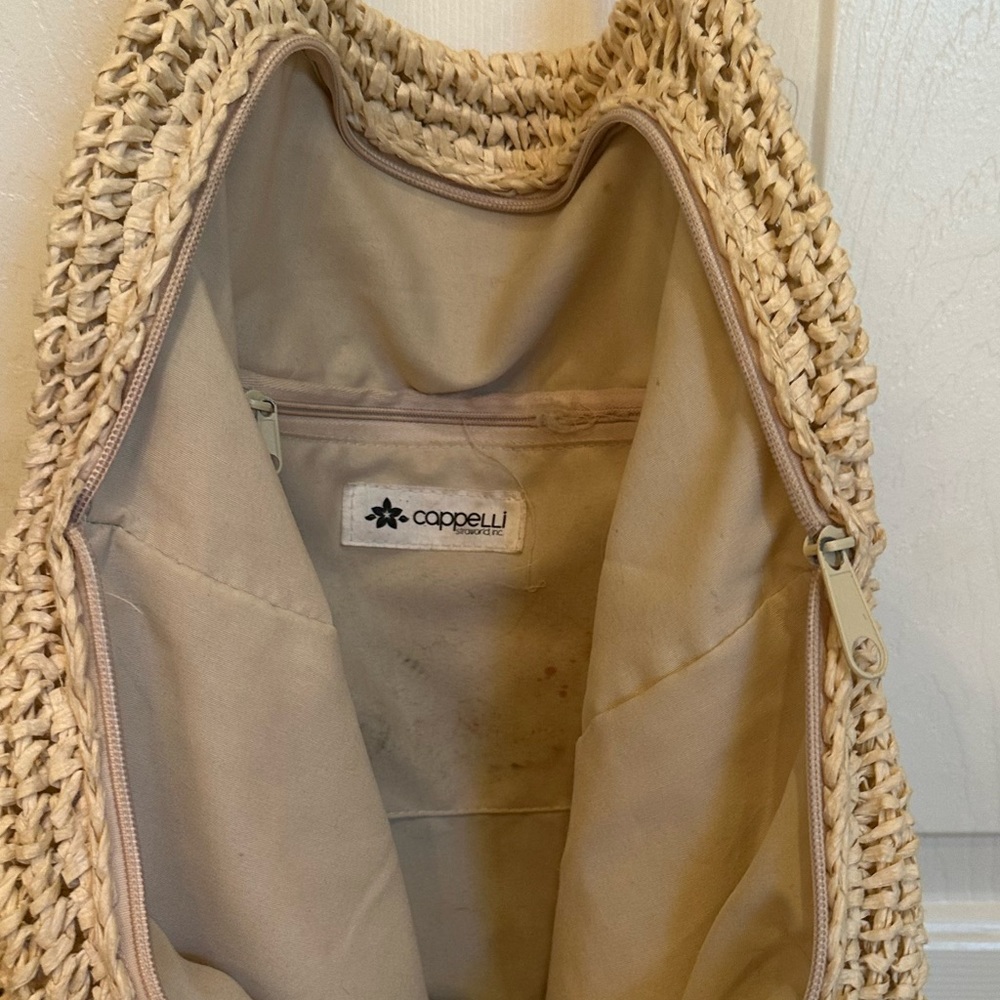 Cappelli Straworld Zippered Straw Tote Bag purchased in Waikiki Beach, Hawaii - Picture 6 of 7